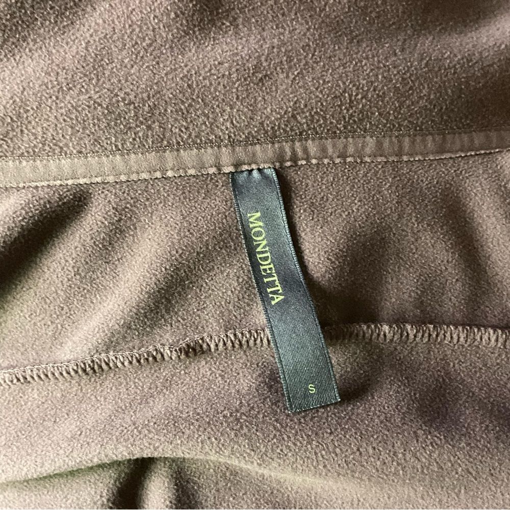 MONDETTA super soft, light purple fleece jacket w/ full zip closure - Picture 3 of 6